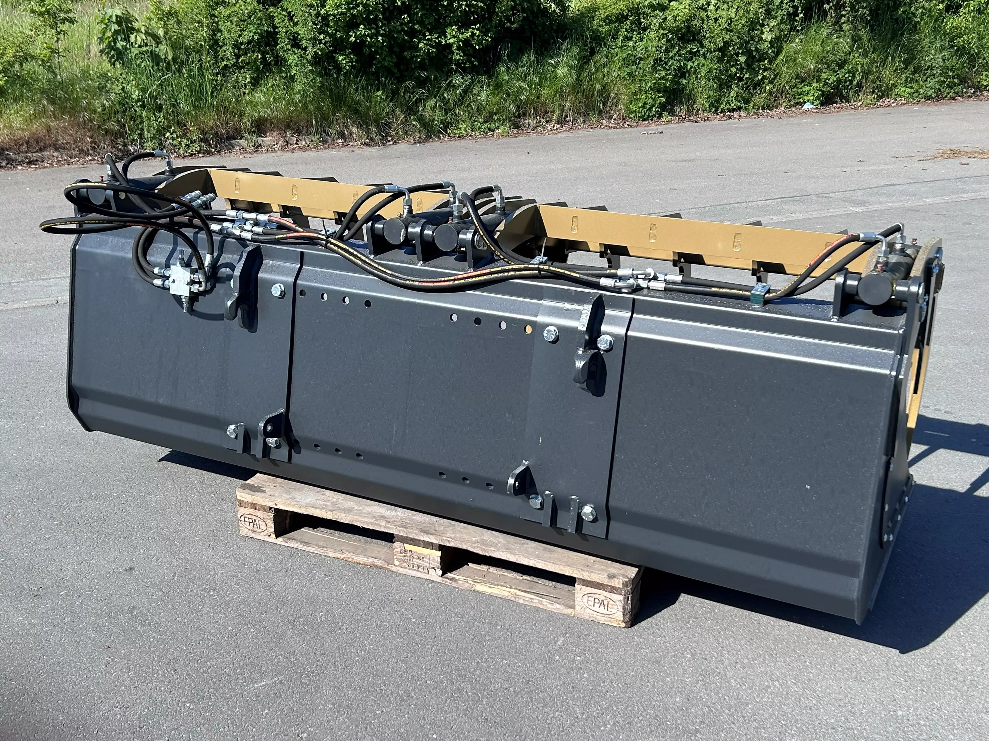 Greifschaufel Powergrip mit Euroaufnahme - 2400mm zweiteilig in Gold