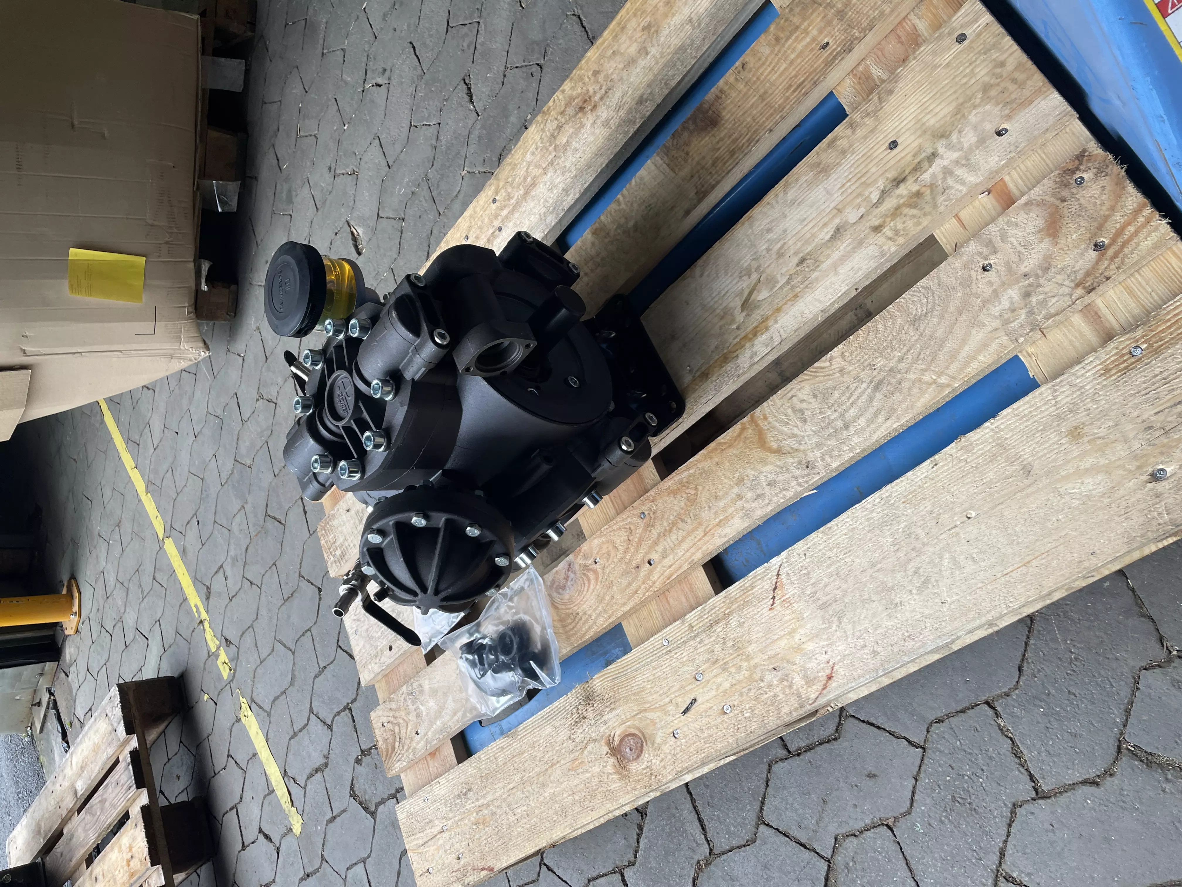 AR125CF Kolbenmembranpumpe