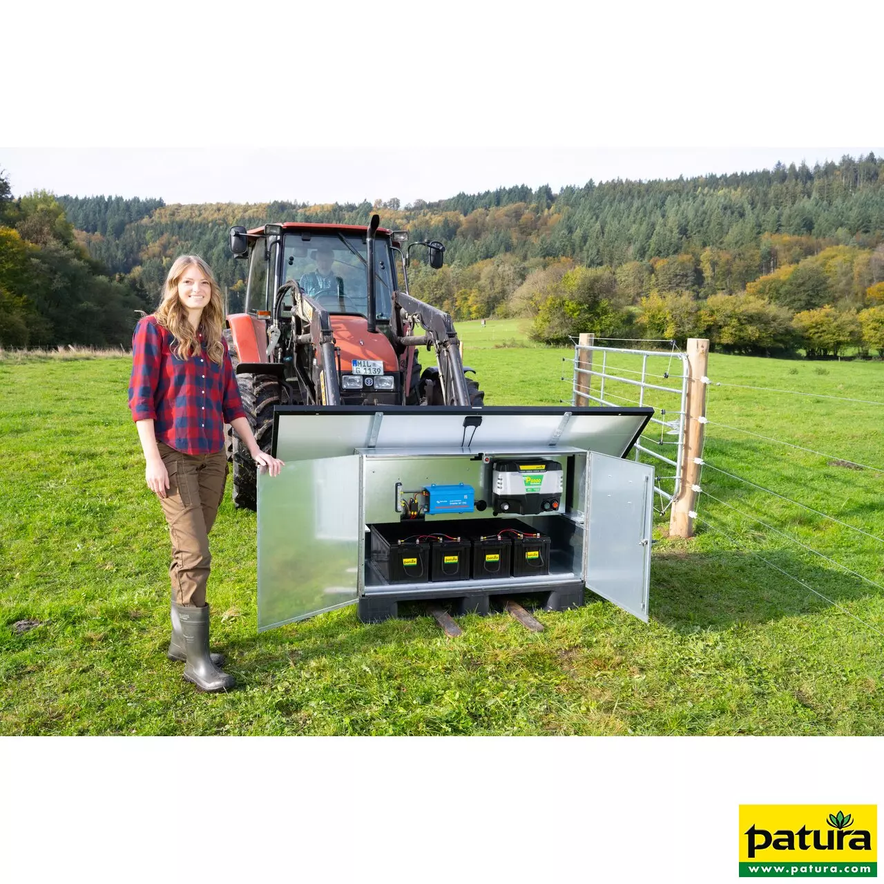 P8000, mit Sicherheitsbox XXL, Solarmodul 480 W und 4 x 200 Ah Super-Vlies-Akku