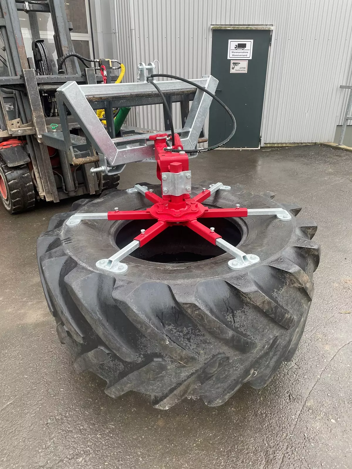 Futterschieber proLine hydr. schwenkbar mit Euro- & Dreipunktaufnahme