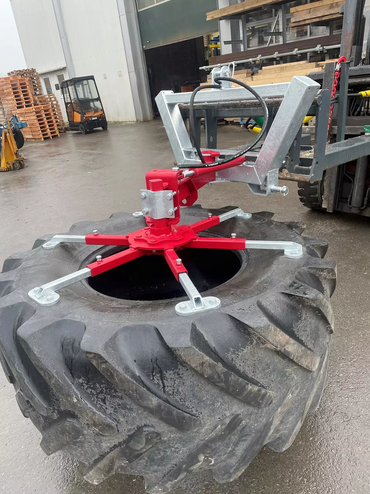 Futterschieber proLine hydr. schwenkbar mit Euro- & Dreipunktaufnahme