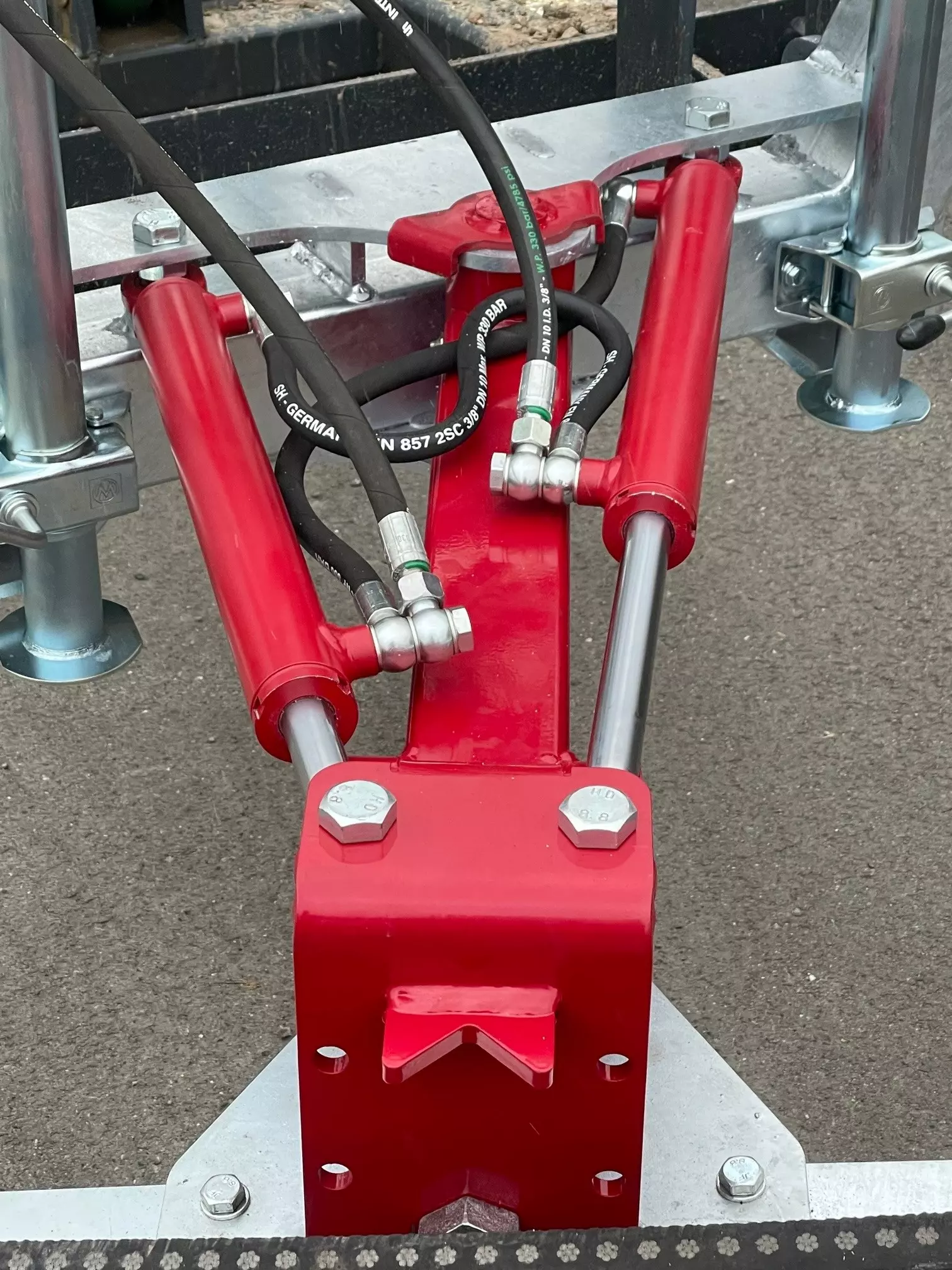 Schmutzschieber Joma-Tech, hydr. schwenkbar mit Euroaufnahme, verzinkt 2550mm