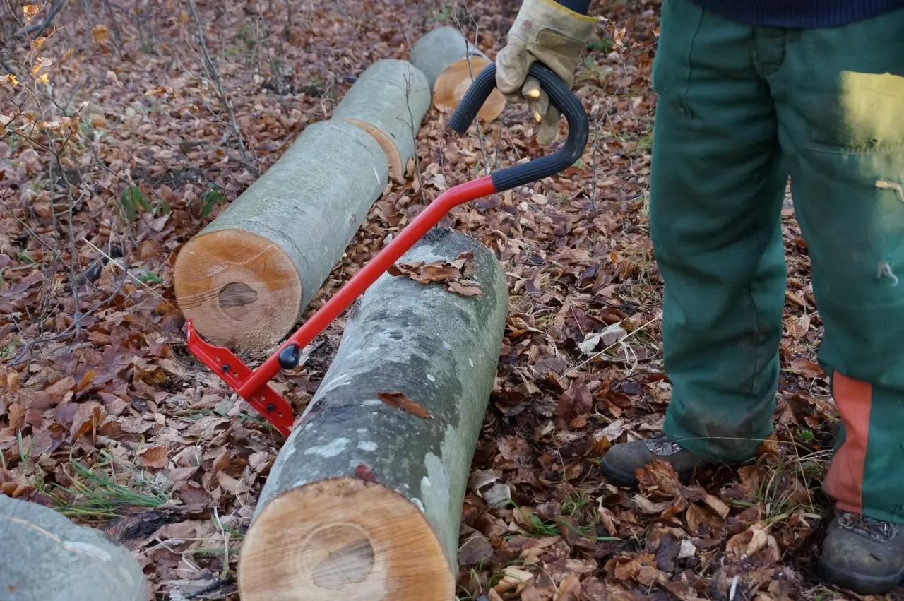 HolzUp Brennholz Hebehilfe
