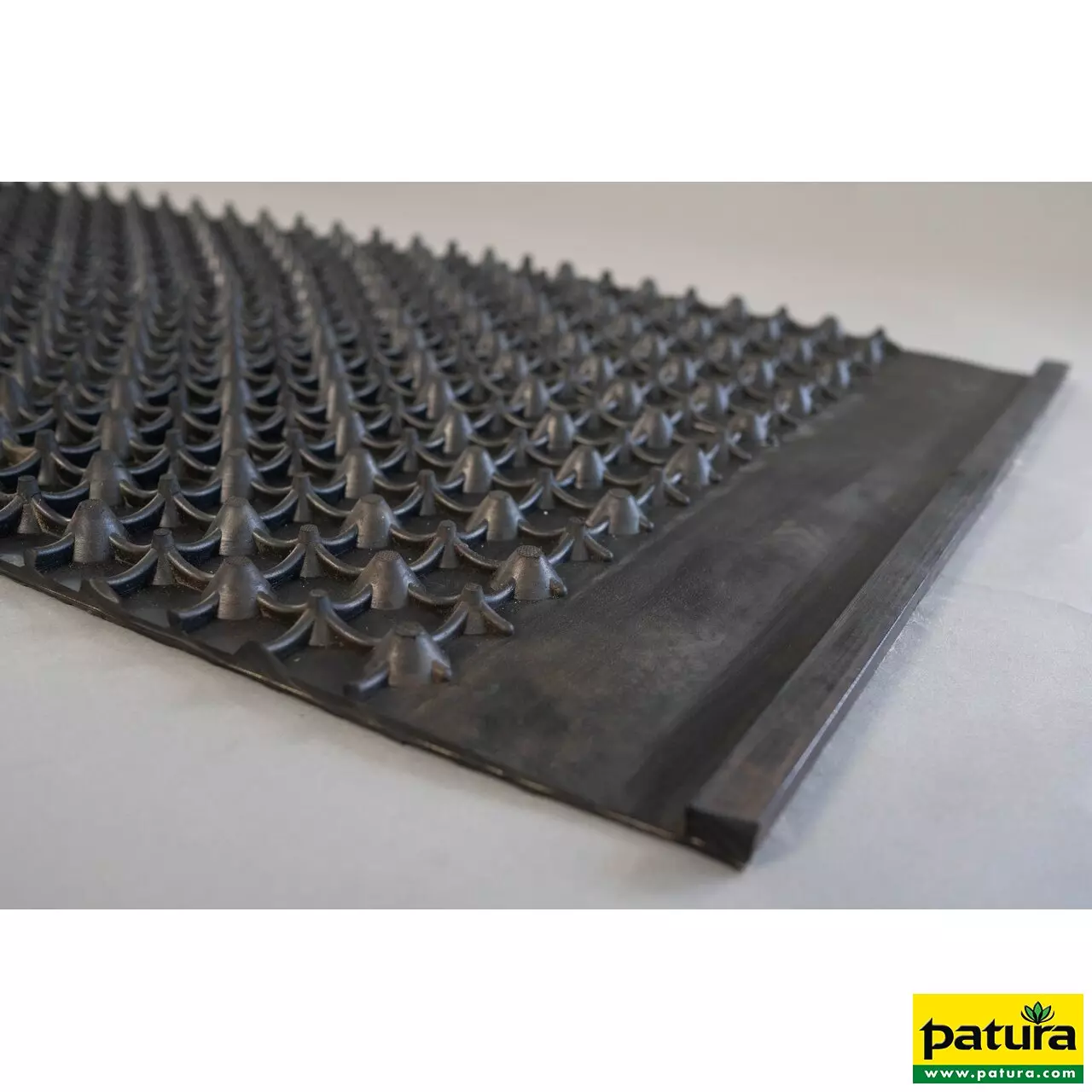Noppen-Matratze Comfort, Liegeboxentiefe 1,80 m, Meterware, Lieferung als Rollenware